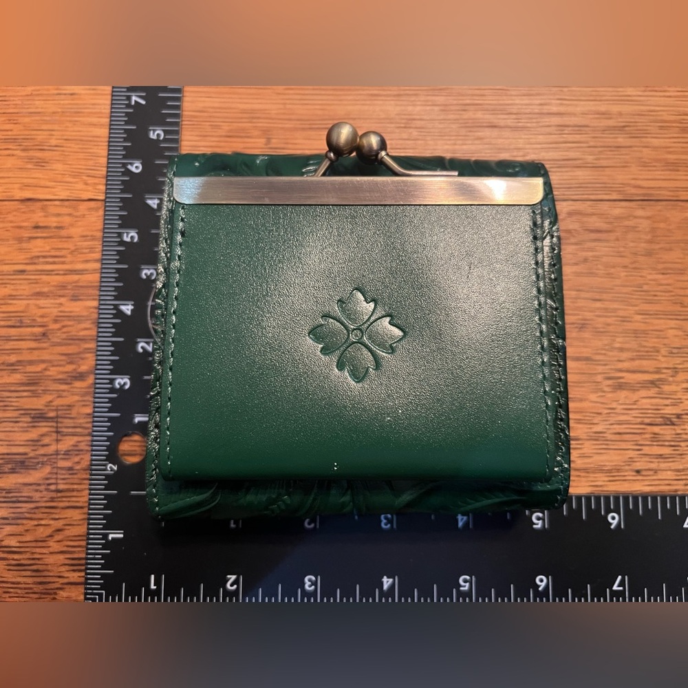 Patricia Nash Green Tooled Reiti Wallet - Picture 9 of 9